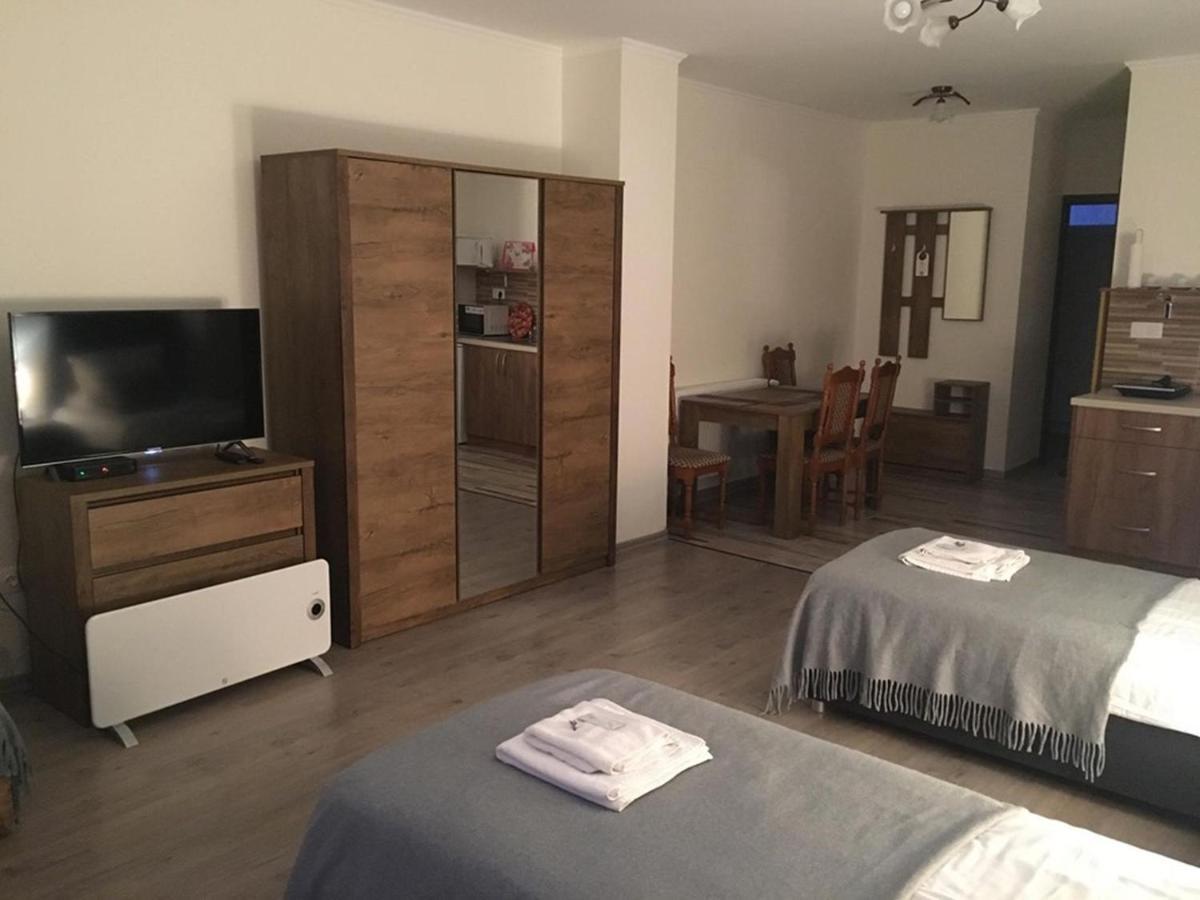 Aranykorona Apartmanhaz 미슈콜츠 외부 사진