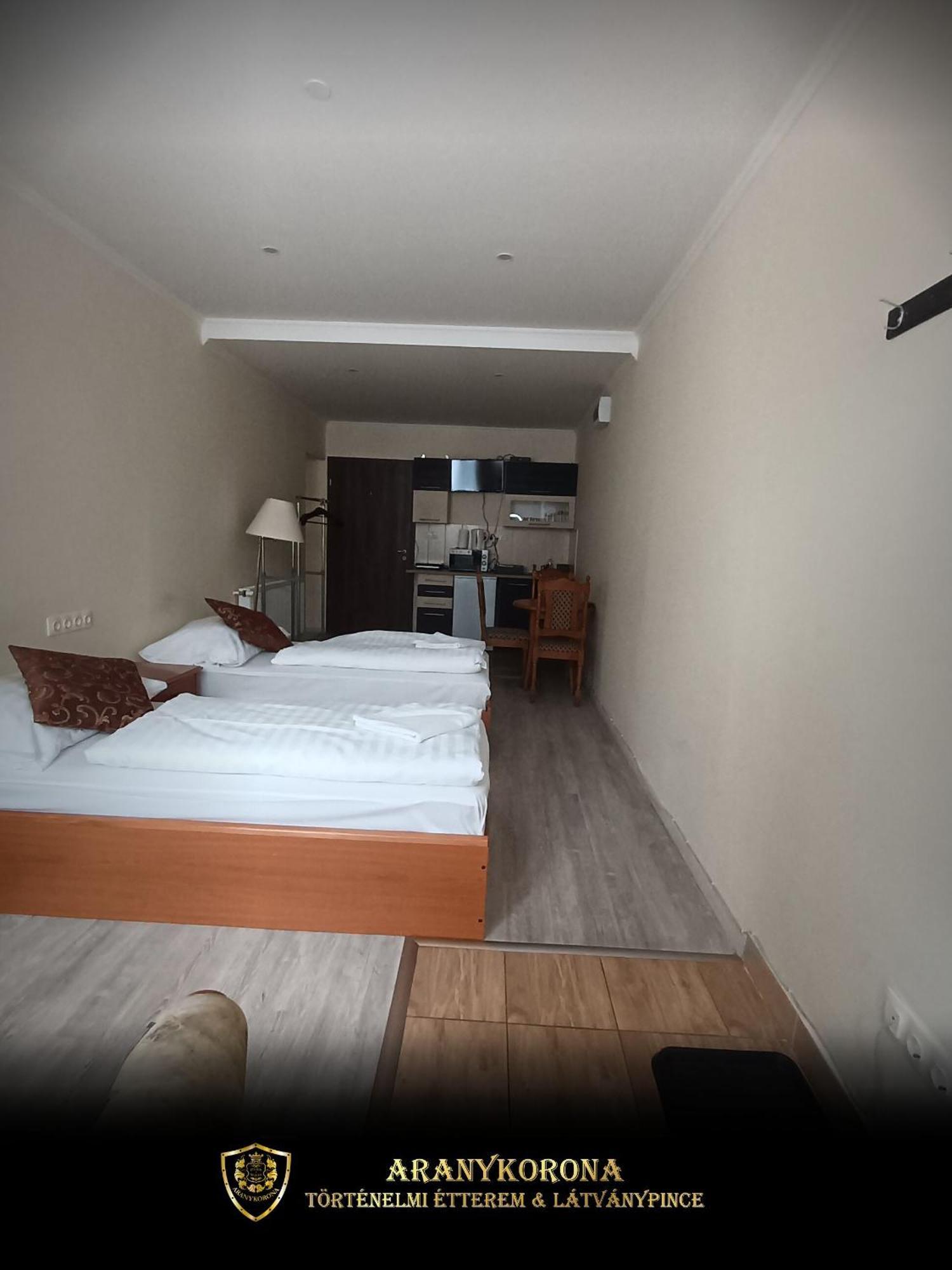 Aranykorona Apartmanhaz 미슈콜츠 외부 사진